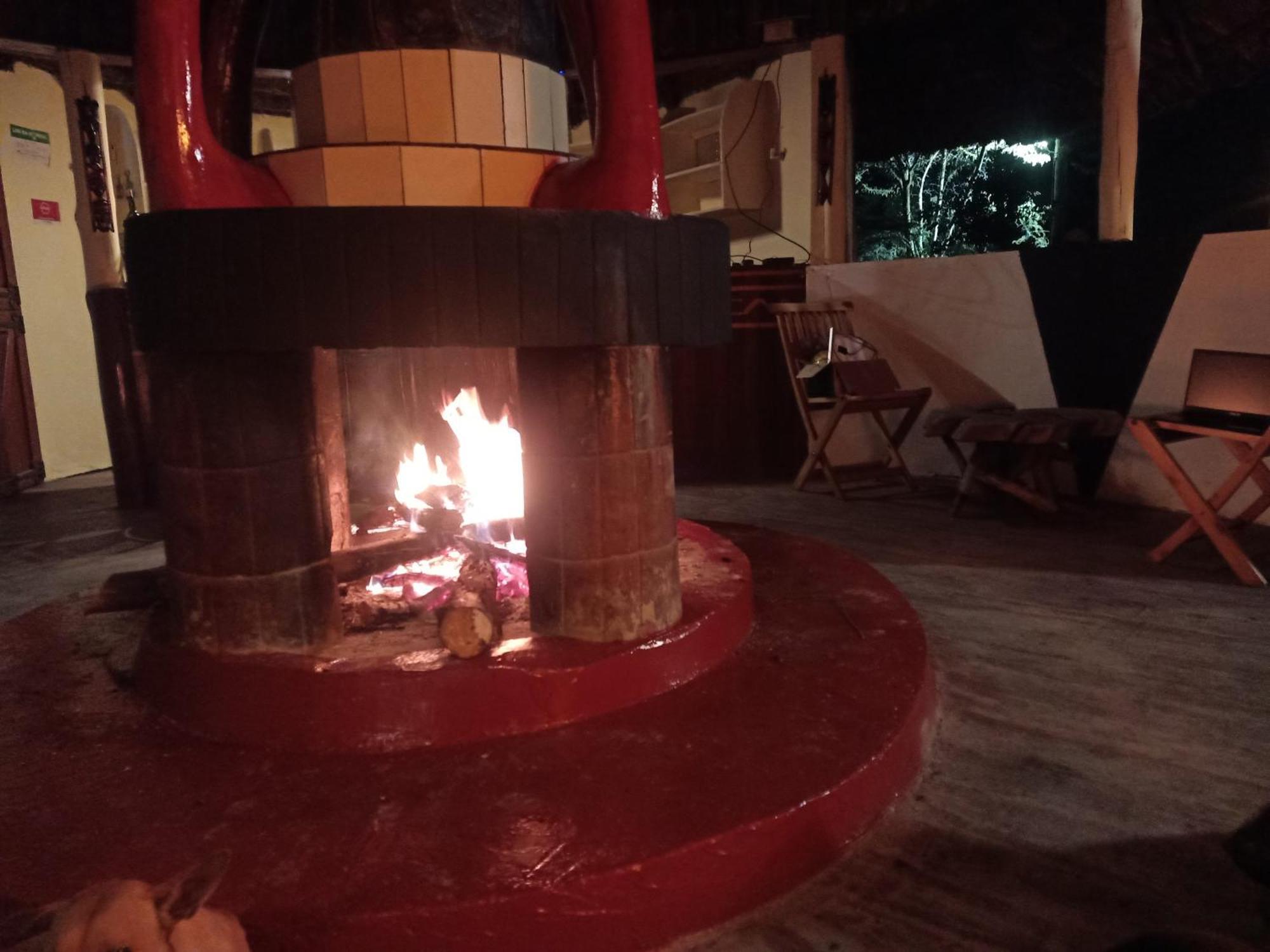The Great Circle Lodge Нанюки Екстериор снимка