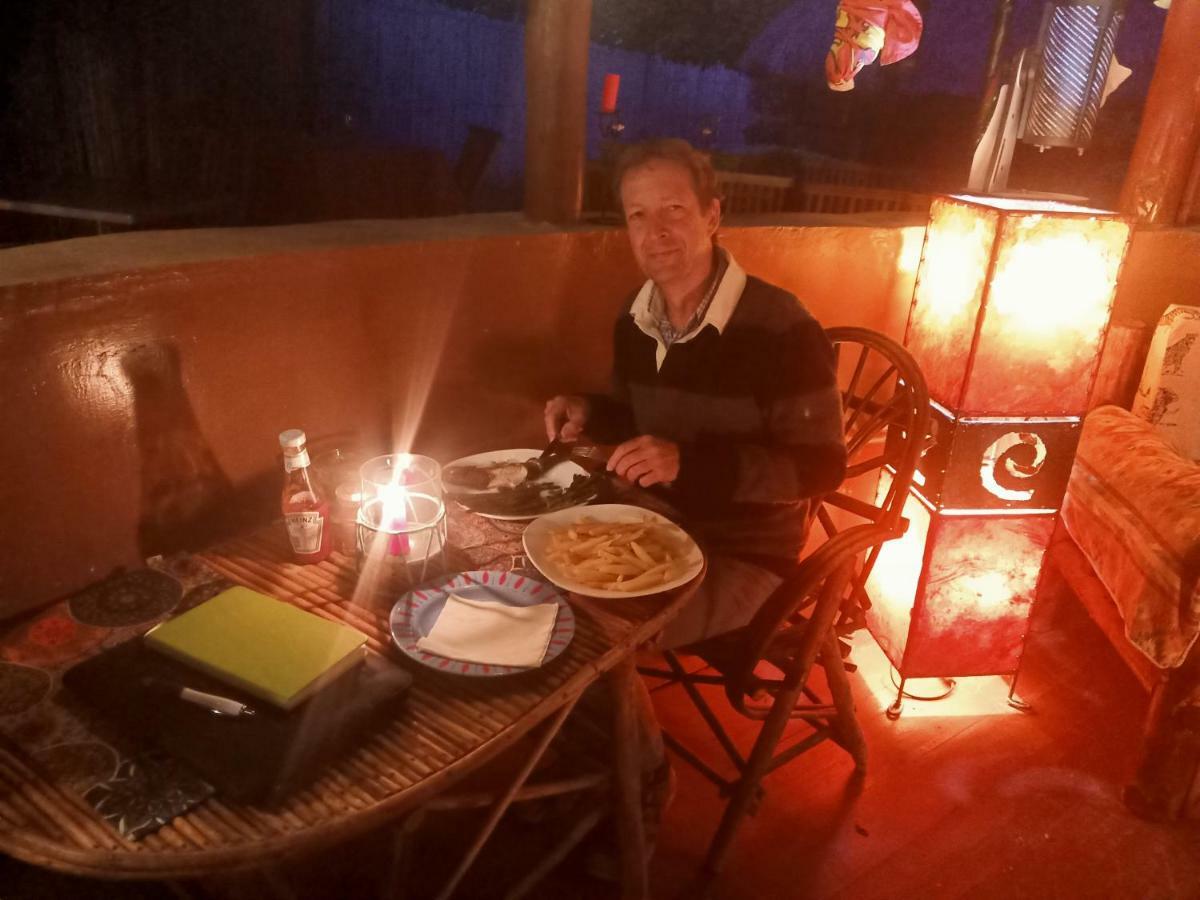 The Great Circle Lodge Нанюки Екстериор снимка